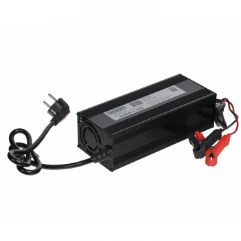 Зарядное устройство Rutrike Gelbert для LiFePo4 аккумуляторов 12V80A/H (15А)